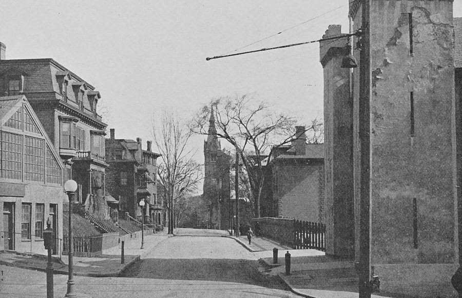 Benefit Street — Providence — in 1914.jpg