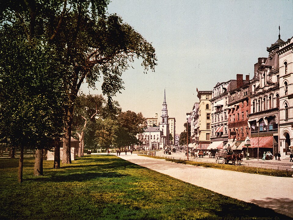 Tremont Street, Boston, Massachusetts, 1900.jpg